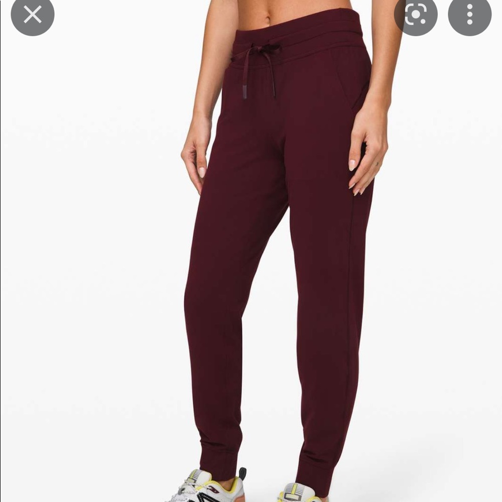 Lululemon Ready to Rulu Jogger size 6 Burgundy